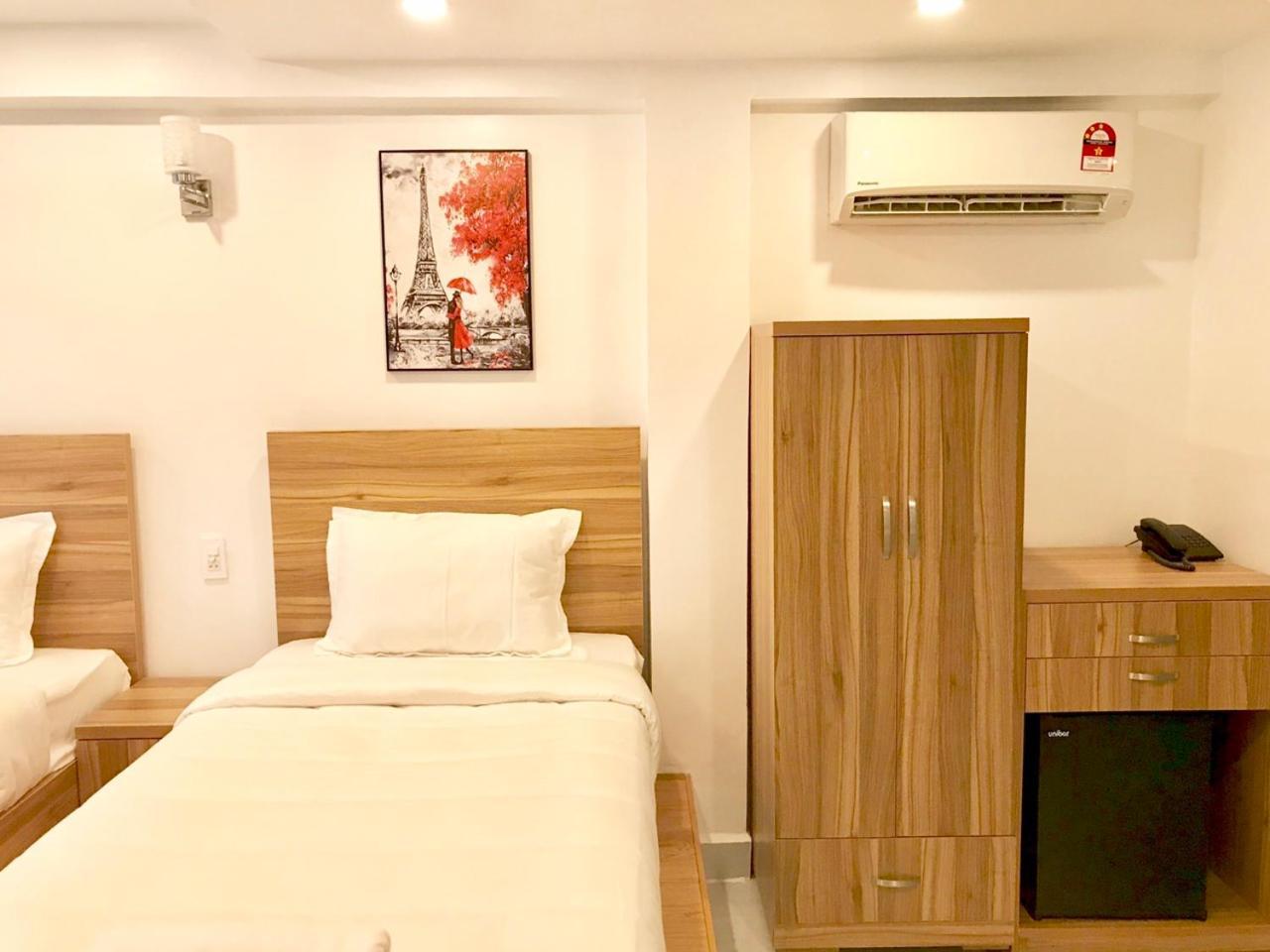 Louis Hotel - Bui Vien Walking Street Ho-Chi-Minh-Stadt Exterior foto
